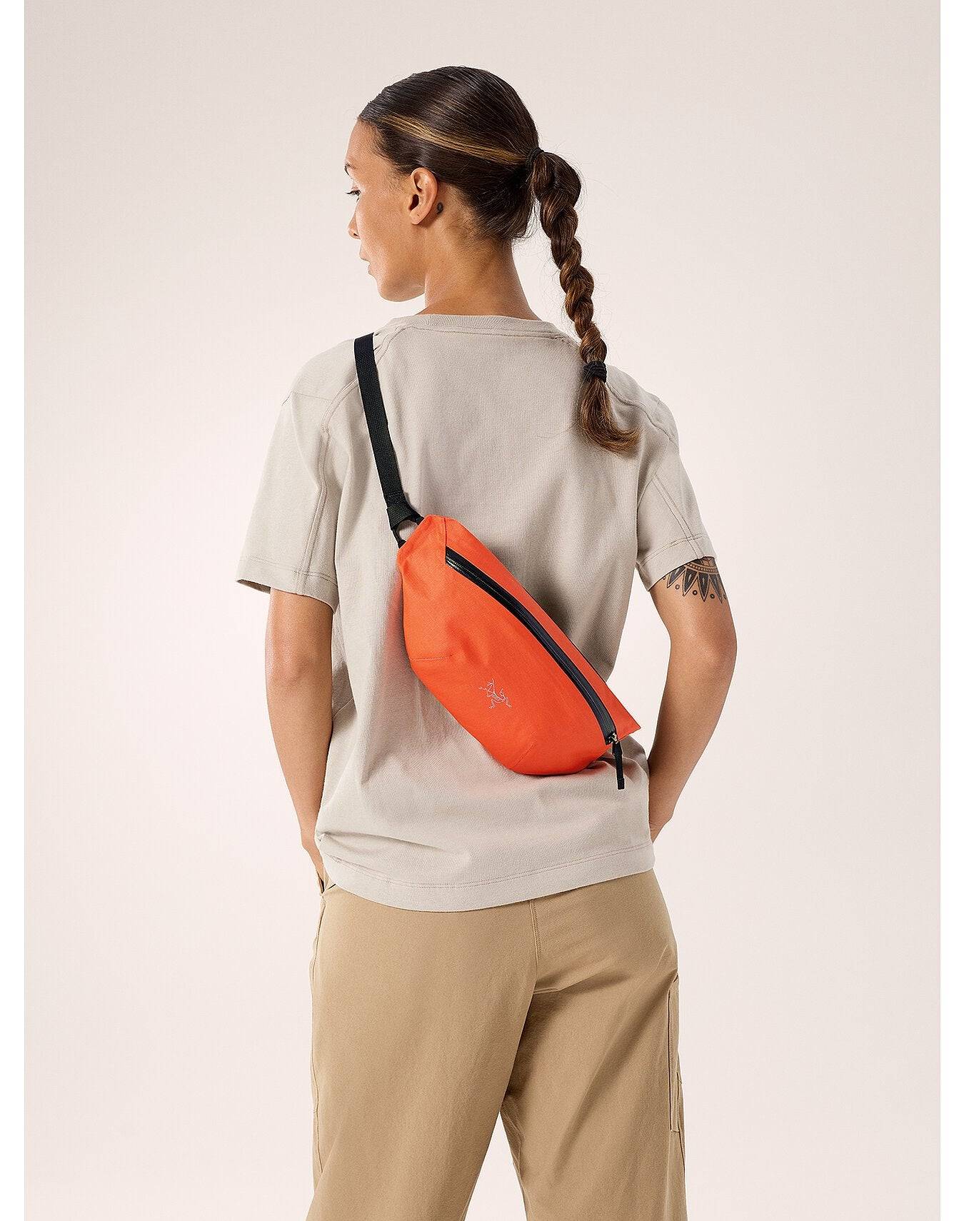 ARCTERYX Granville ボディバッグ　オレンジ　solaris ARCTERYX Granville ボディバッグ オレンジ solaris - メルカリ