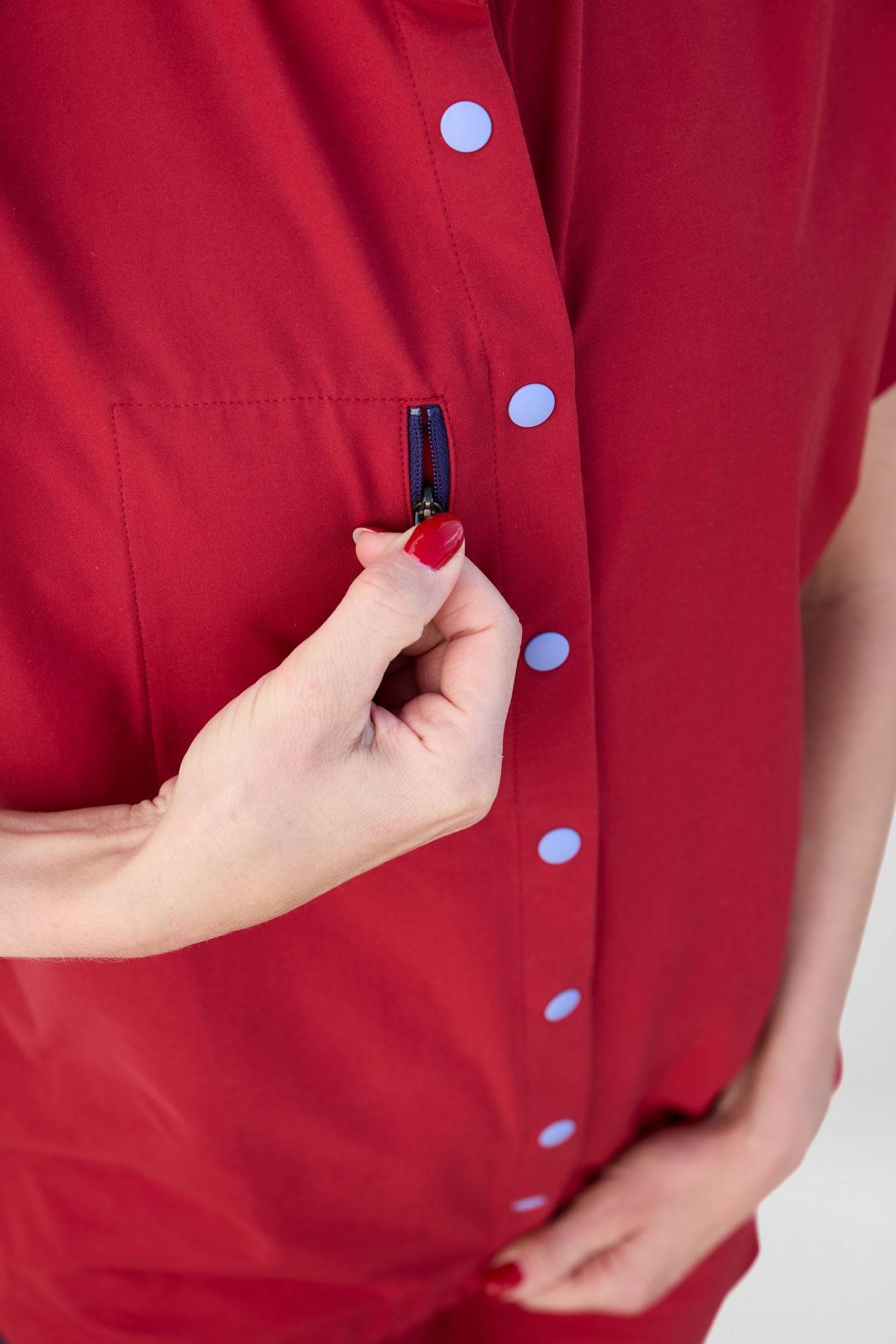 Escape Weekender Blouse - Carmine