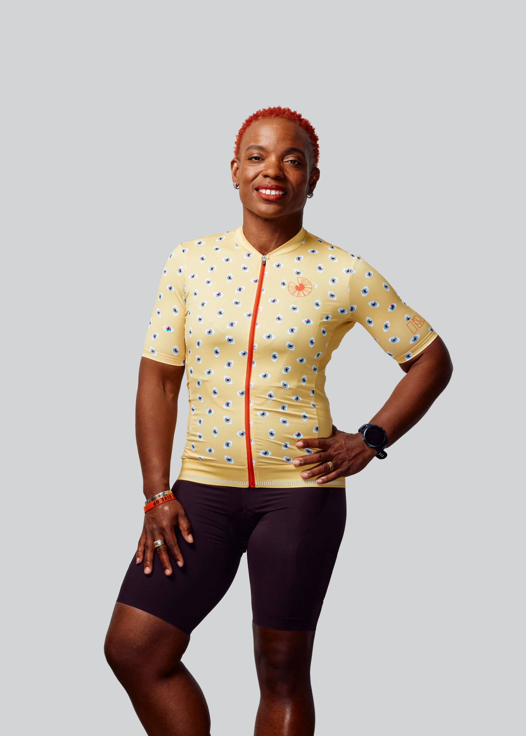 Zulema wears a size M jersey and L bib short
