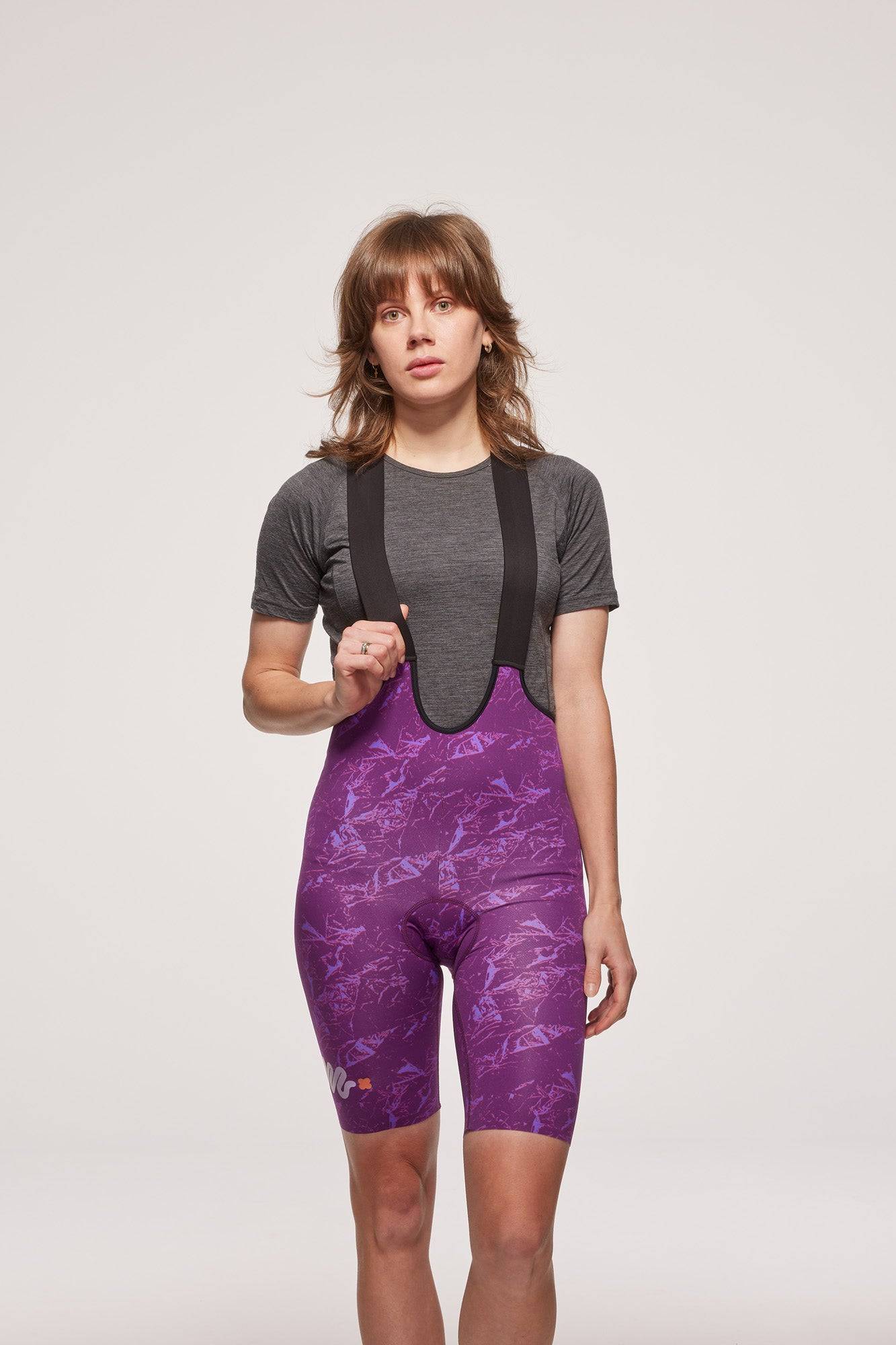 Model is wearing a size S Bib shorts