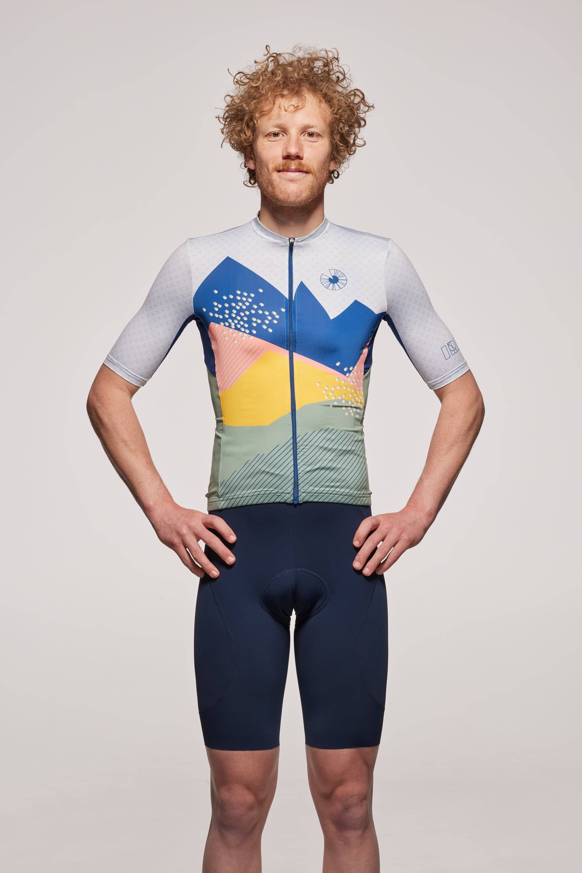 Model is wearing a size M Jersey and M Bib shorts